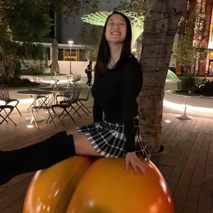 Meet your Posher, Sabrina